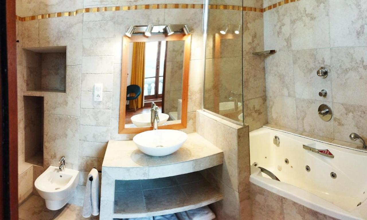 Gelos Domaine De La Tisnere Bed & Breakfast エクステリア 写真